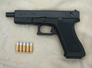 Pistola Glock G-18 9mm