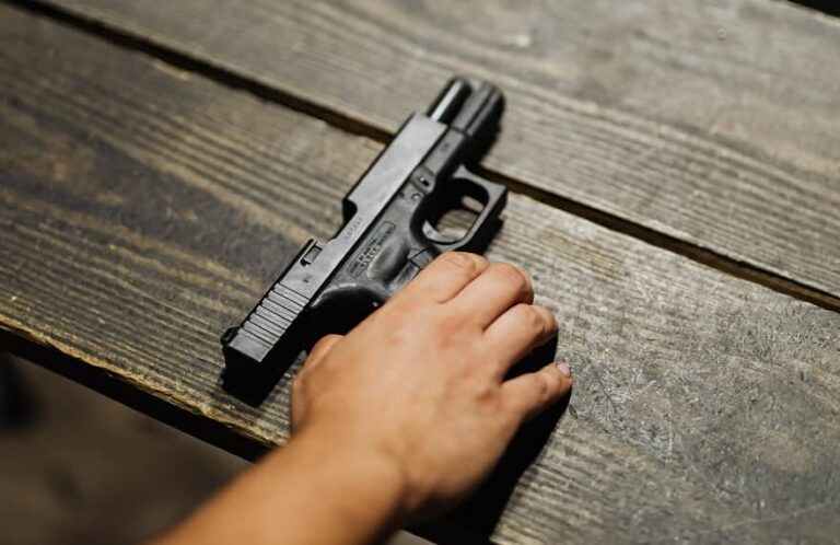 Quais são os principais riscos associados ao uso de arma de fogo?